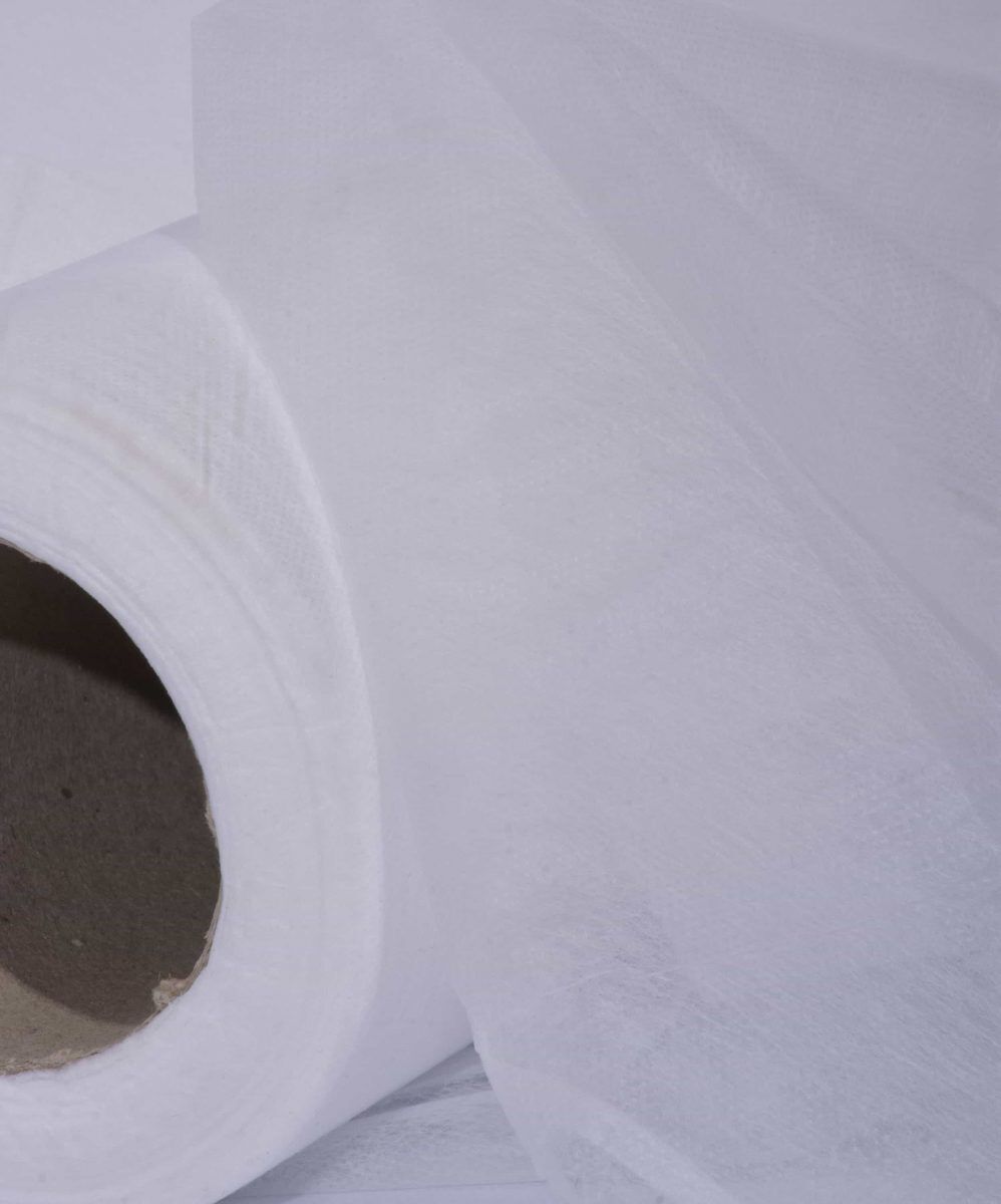 DETALLE ROLLO DE CAMILLA EN TNT
